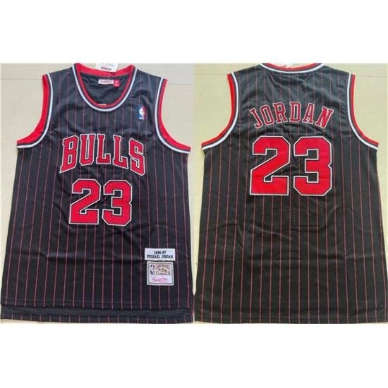 Men Chicago Bulls 23 Michael Jordan Black 1996 97 Throwback Stitched Jersey