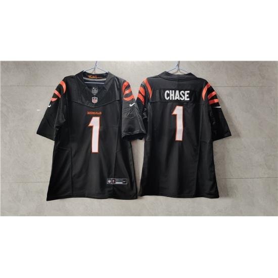 Men Cincinnati Bengals 1 Ja 27Marr Chase Black 2023 F U S E  Vapor Untouchable Limited Stitched Jersey